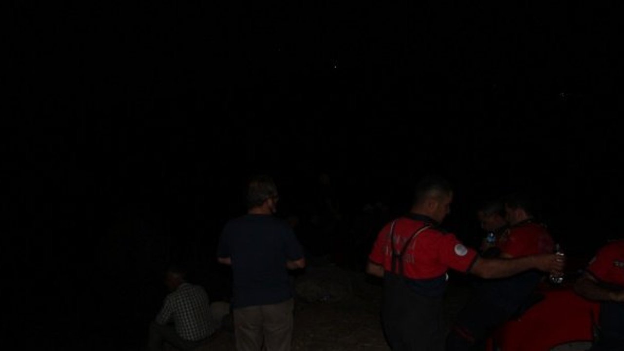 2 kez söndürülen orman yangını 3. kez kontrol altına alındı