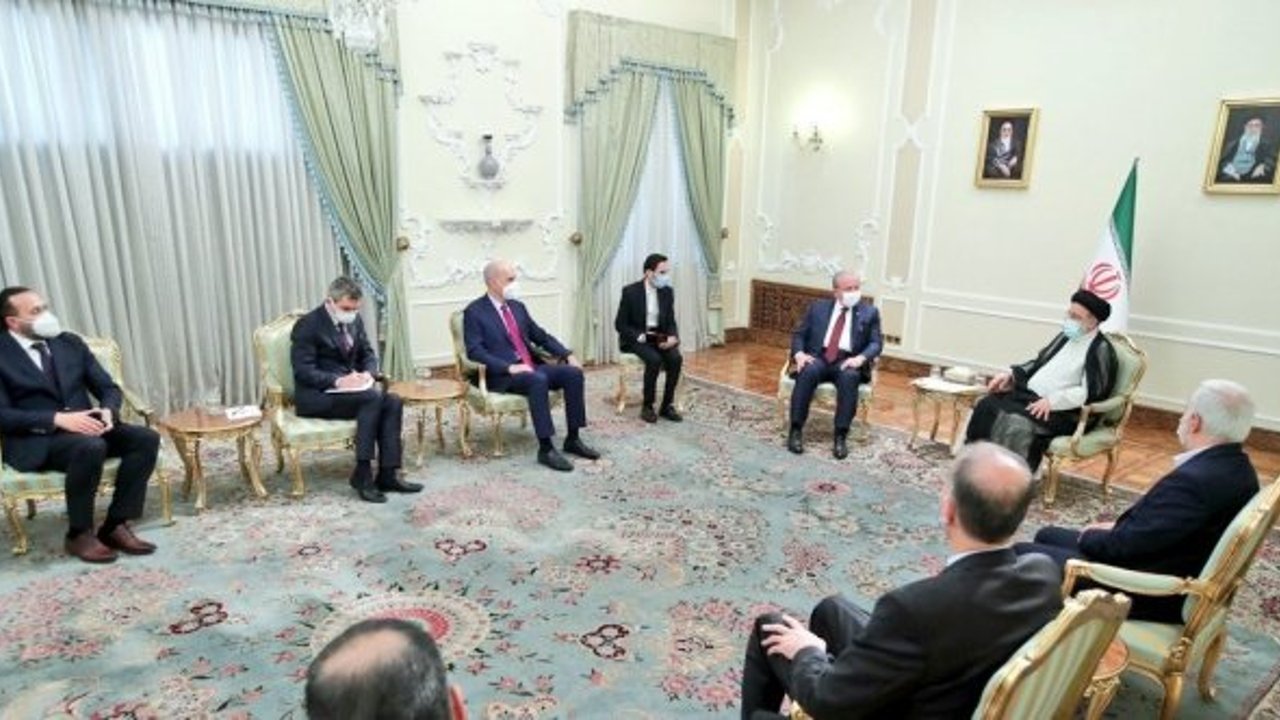 TBMM Başkanı Şentop, İran Cumhurbaşkanı Reisi ile görüştü