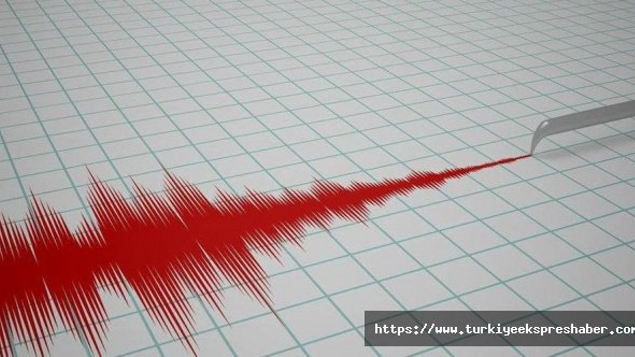 Balıkesir'de korkutan deprem! İstanbul da sallandı