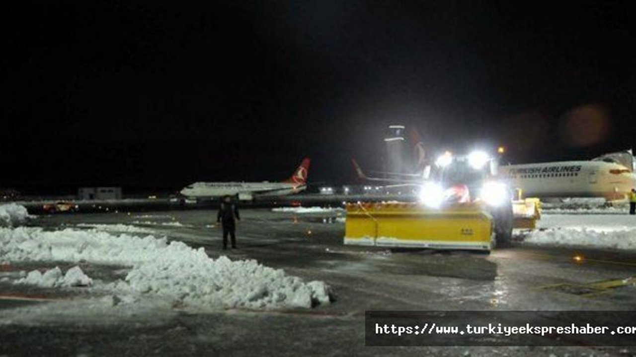 İstanbul Havalimanı'nda kalkış uçuşları da başladı