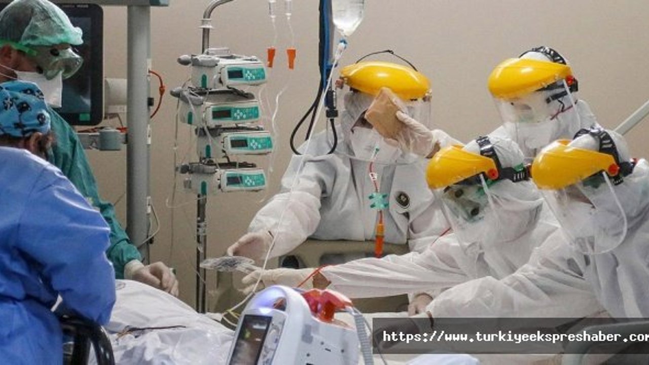 Koca: Salgının ilk aylarındaki ciddiyetimize dönmek zorundayız