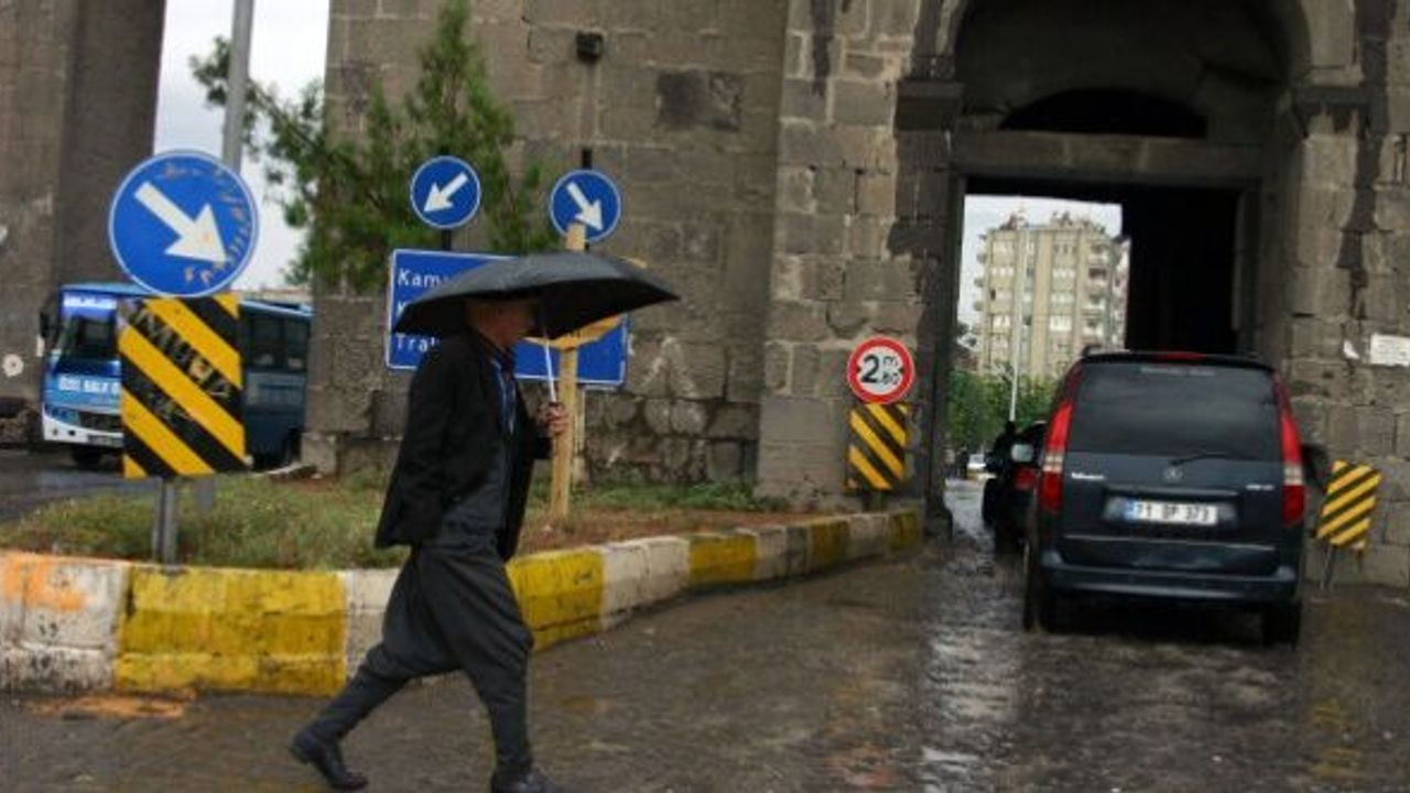 Meteoroloji'den 36 il için sarı ve turuncu kodlu uyarı