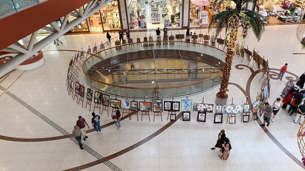 Kayapınar  Öğretmen Akademileri Sanat Atölyesinden Resim Sergisi