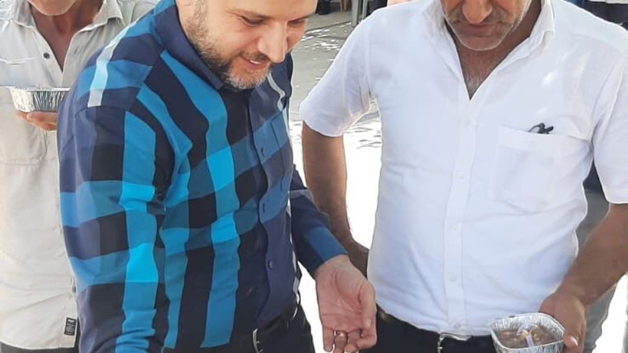 EĞİL BELEDİYE BAŞKANI SEYDAOĞLU'NDAN VATANDAŞLARA AŞURE İKRAMI