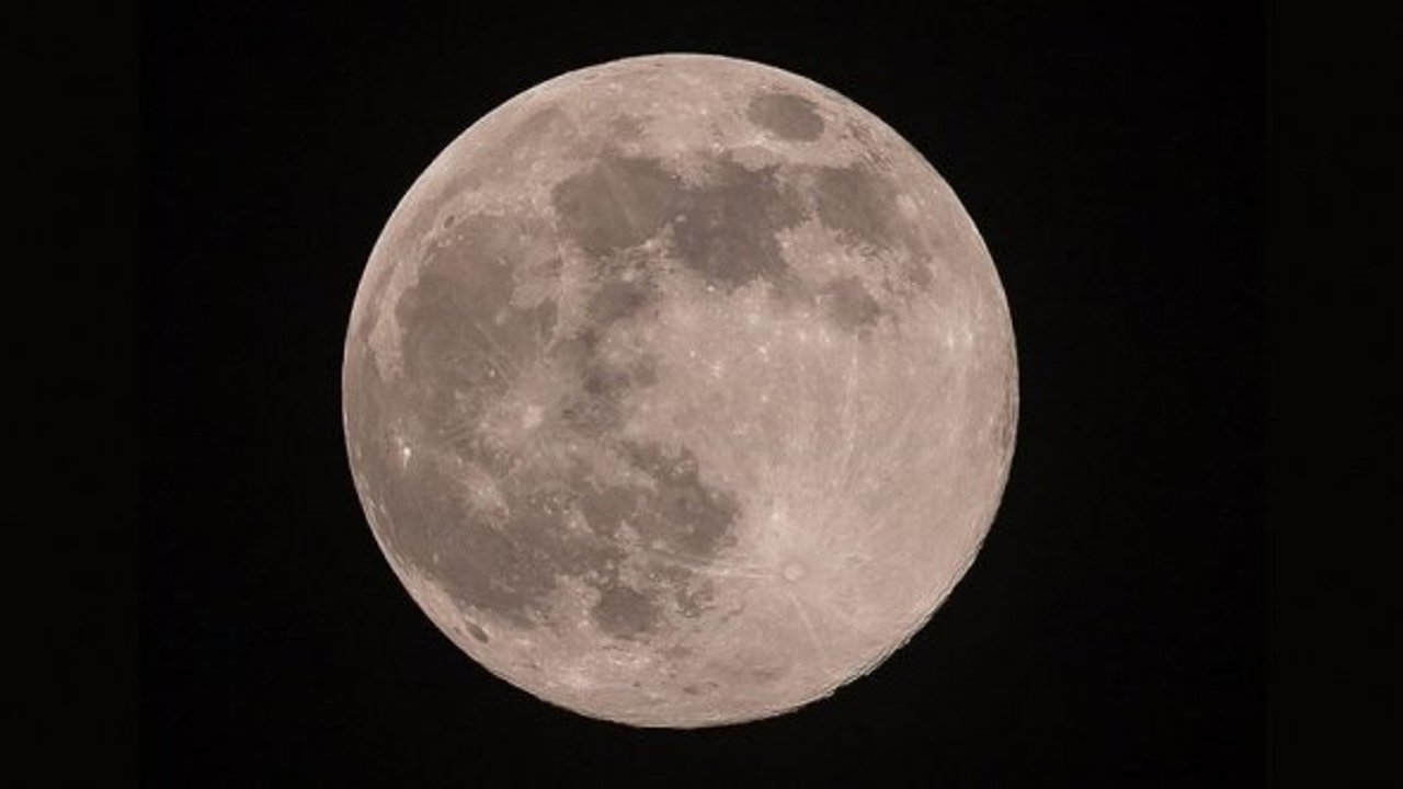 Ay'da 120 milyon yıl önce volkanik aktivite kanıtı bulundu