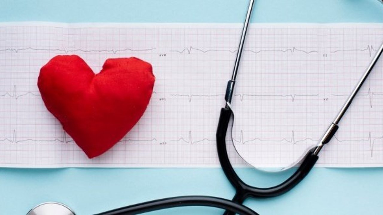 Kalp Krizini Önlemek İçin Doğanın Gücünden Yararlanın: Kalp Sağlığını Destekleyen Alternatif Besinler