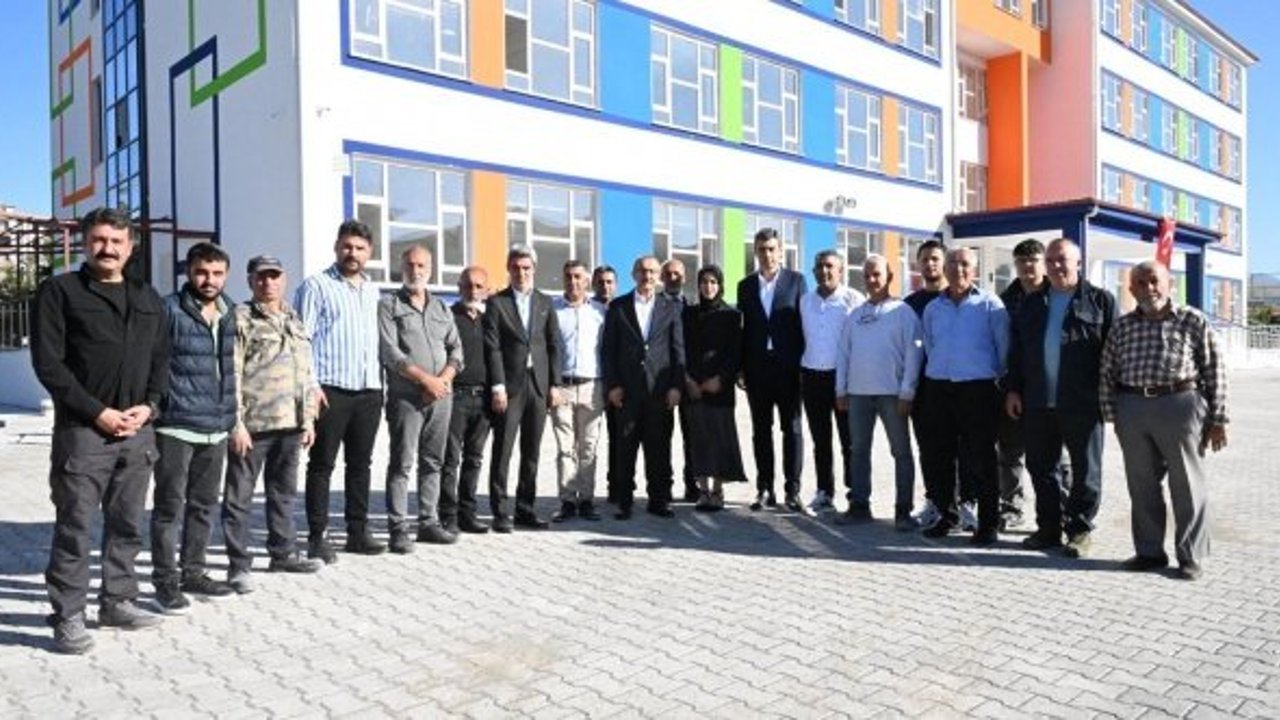 Vali Yavuz, okul inşaatlarında incelemelerde bulundu