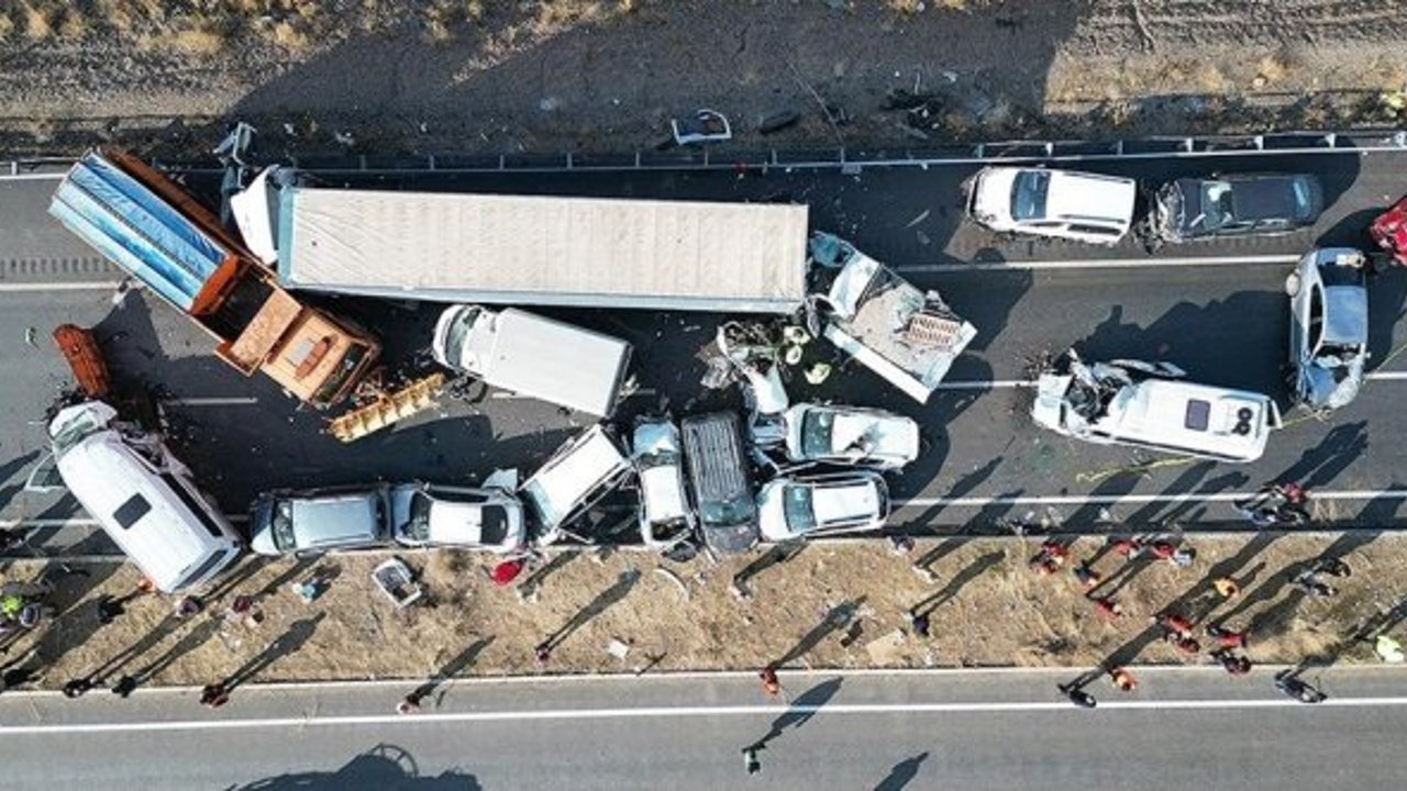Bir yıllık trafik kazası bilançosu: 2 bin 713 ölüm