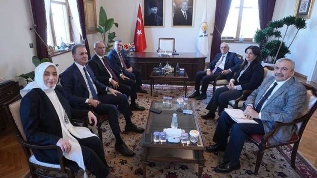 DEM Parti-AK Parti görüşmesi hakkında AK Parti'den ilk açıklama: Samimi bir görüşmeydi