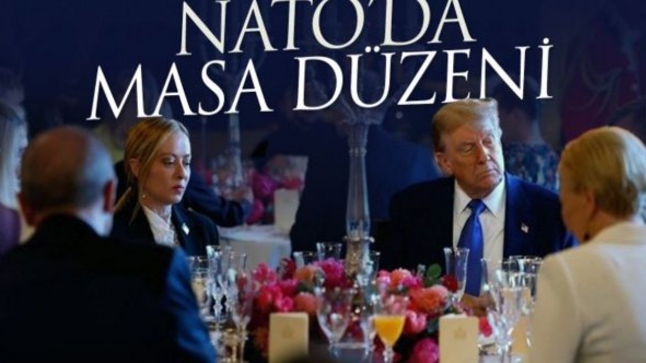 Hollanda Kralı'nın verdiği yemekte dikkat çeken oturma düzeni