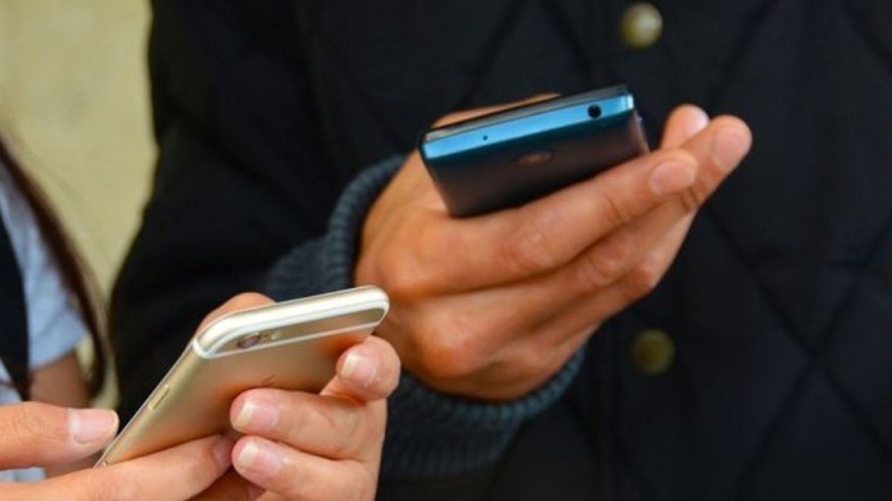 Akıllı telefonunuzun pil ömrünü kısaltan sinsi hatalar: Çoğu kişi bilmiyor!