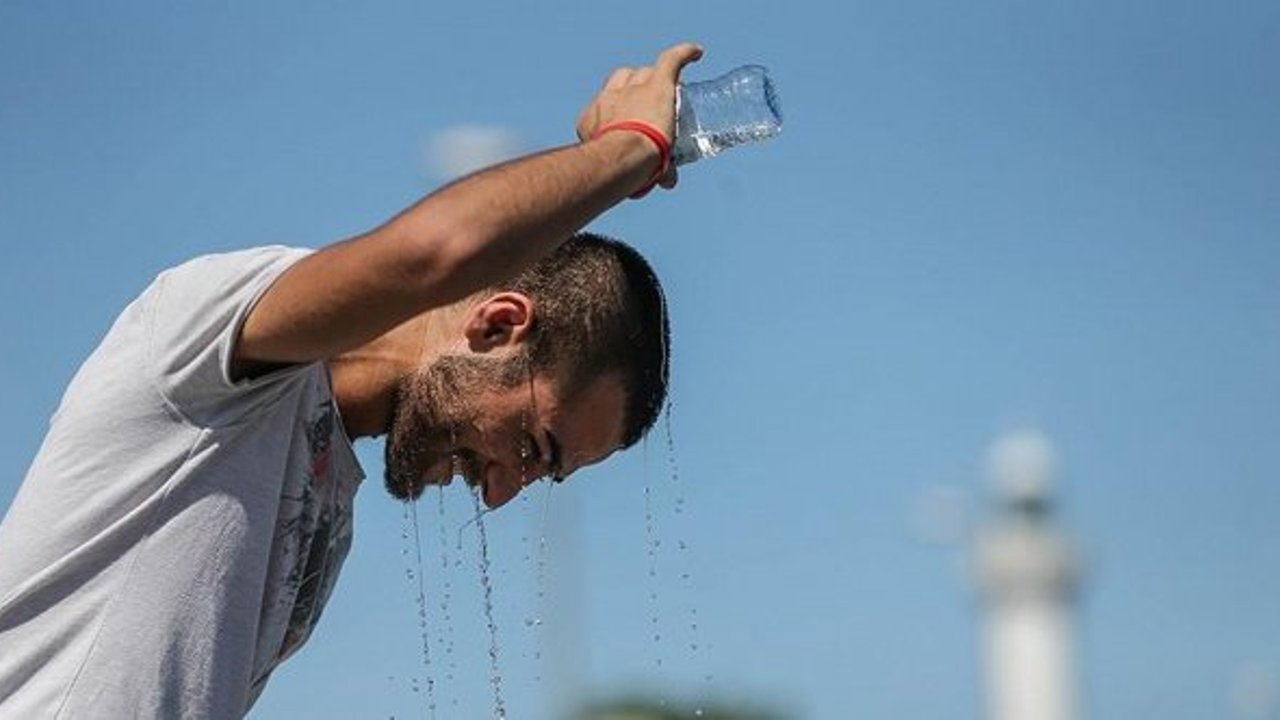 Sağlık Bakanlığı uyardı: Bu saatlerde sakın dışarı çıkmayın!