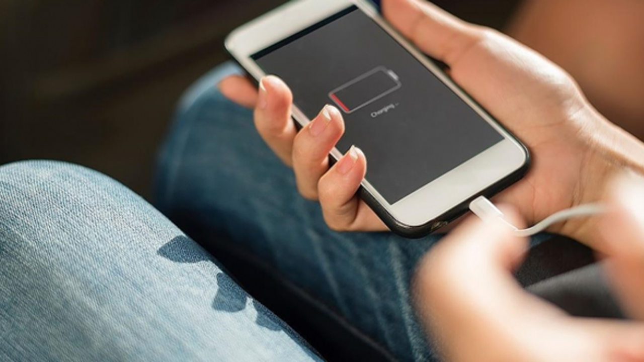 Telefonunuzun batarya ömrünü ikiye katlayacak yöntemler açıklandı