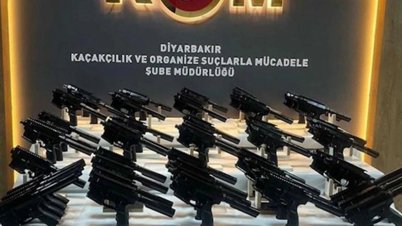 Diyarbakır’da çok sayıda silah ve mühimmat ele geçirildi: 6 tutuklama