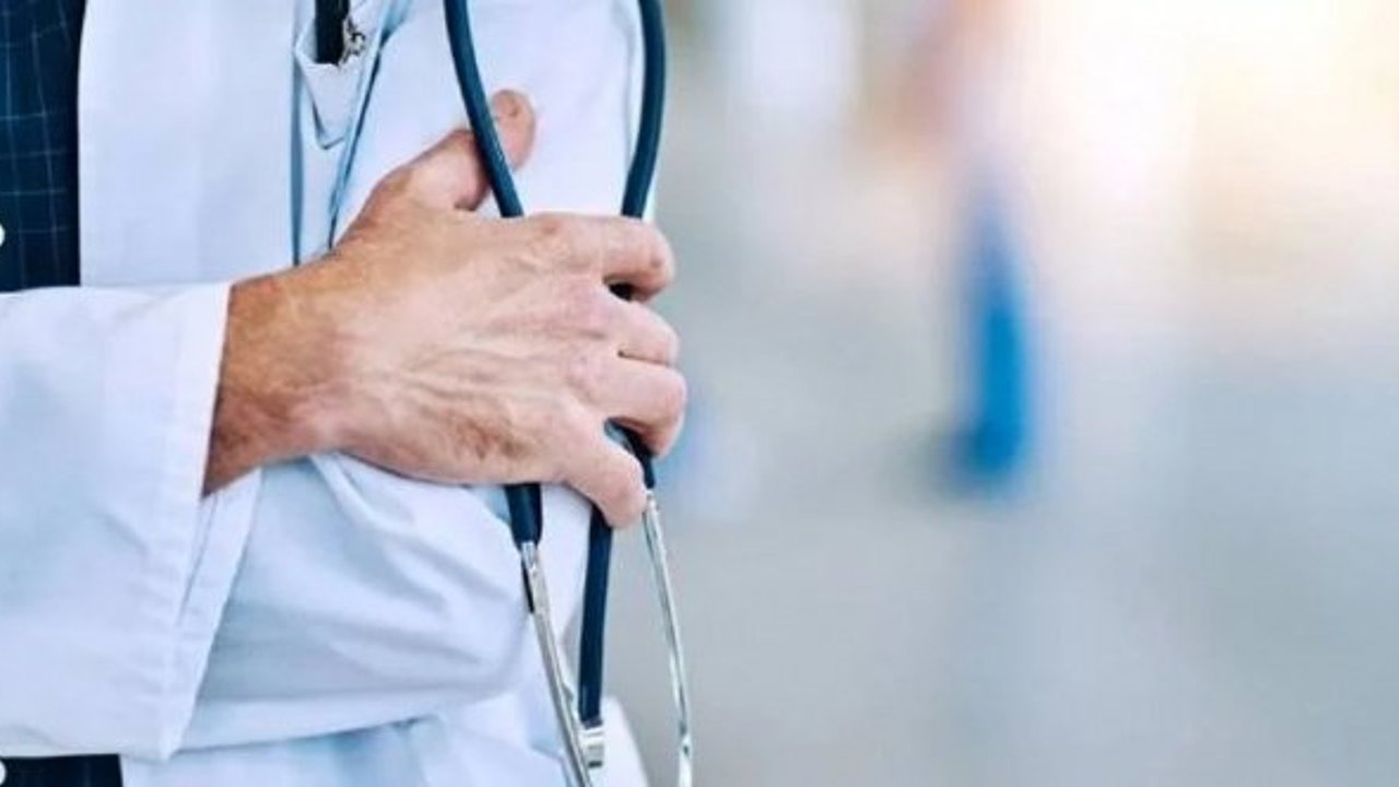 Doktorlar için sosyal medya dönemi değişti: “Öncesi-sonrası” paylaşımlarına sınırlama geldi