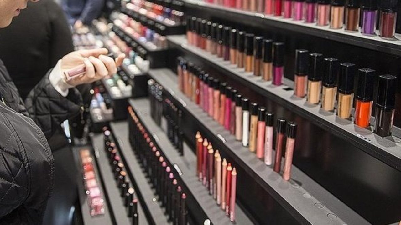 Ünlü kozmetik zincirine “fiyat aykırılığı” denetimi: 11 ürüne ceza kesildi