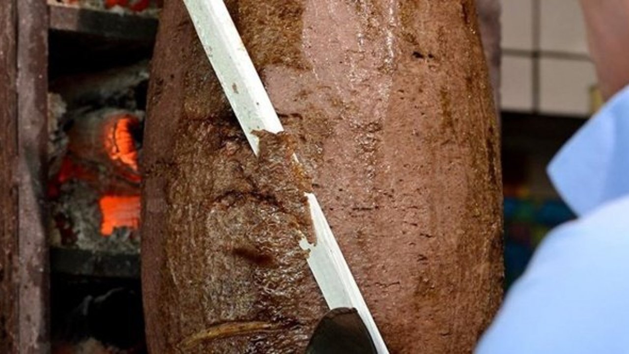 Türkiye’nin ünlü döner zinciri satılıyor: Bedeli açıklandı