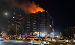 Diyarbakır’da plaza yangını: 5 kişi yaralandı!
