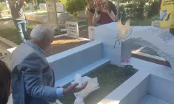Mızraklı, Sırrı Süreyya Önder'in mezarını ziyaret etti