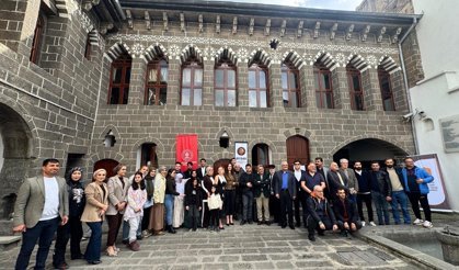 DİYŞAD’TAN TARİHİ MEKÂNDA ŞİİR DİNLETİSİ