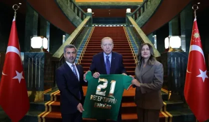Cumhurbaşkanı Erdoğan, Süper Lig'e çıkan takımların heyetlerini kabul etti