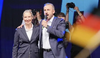 Alman basını: AfD'nin zaferi sonrası Türk esnaf Almanya'yı terk etmeyi düşünüyor