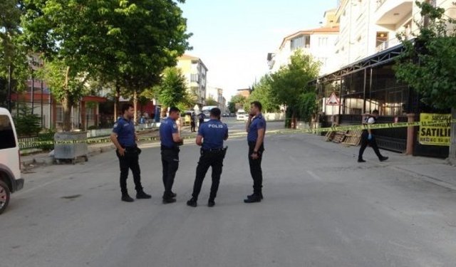 Bıçaklı kavgada 1 kişi hayatını kaybetti