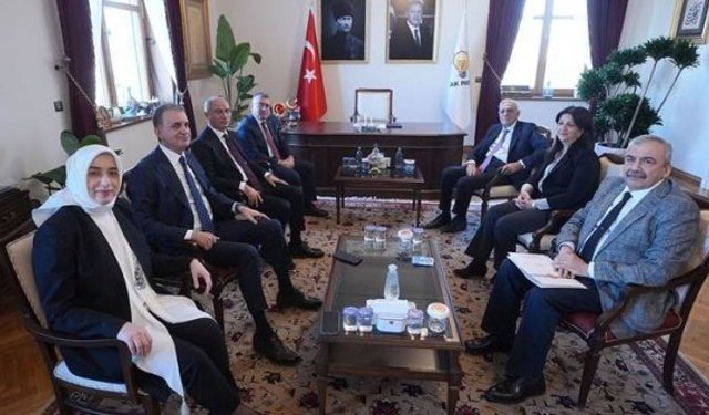 DEM Parti-AK Parti görüşmesi hakkında AK Parti'den ilk açıklama: Samimi bir görüşmeydi