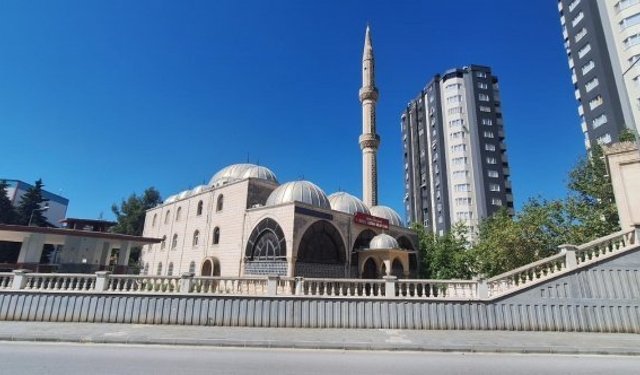 Caminin ses sistemi çalındı