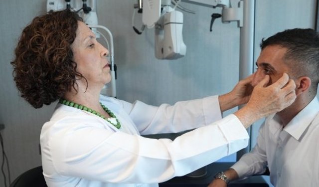 Göz kapağında sarkma olanlar dikkat!