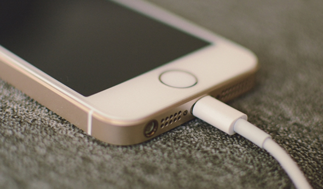 Havalimanındaki USB’ye dikkat: Verileriniz çalınabilir