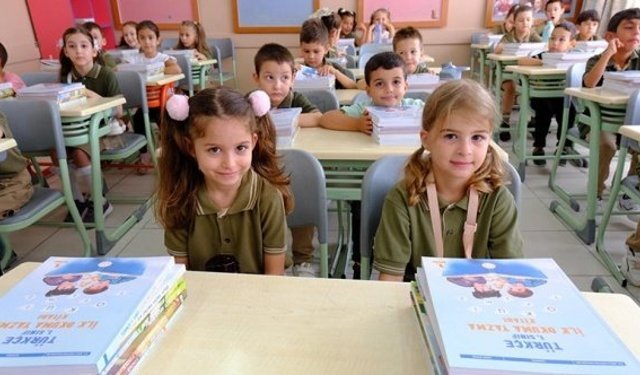 Minik öğrenciler pazartesi okula başlayacak