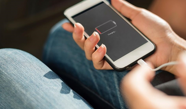 Telefonunuzun batarya ömrünü ikiye katlayacak yöntemler açıklandı