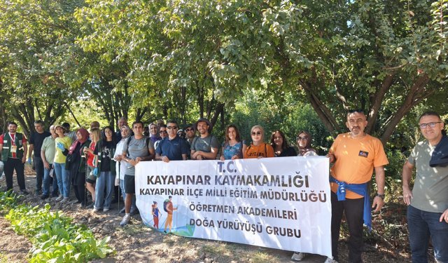 Hevsel Bahçeleri’nde Doğa Yürüyüşüyle Eğitimcilerden Çevreye Duyarlılık Mesajı