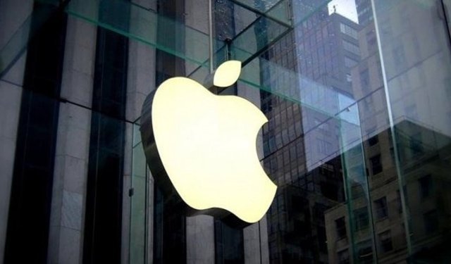 Apple 14 yıl sonra zirveye çıkıyor