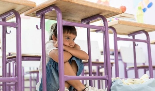 Ebeveynlerin bilmeden yaptığı çocukları kapanmaya sürükleyen hatalar