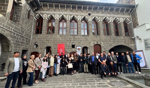 DİYŞAD’TAN TARİHİ MEKÂNDA ŞİİR DİNLETİSİ