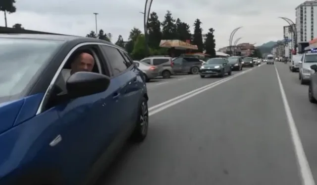 Rize’de trafikte bisikletliye saldırı kamerada: Esnaf müdahale etti