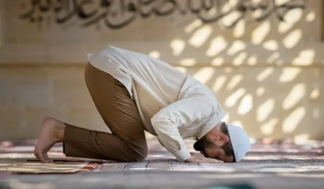 Türkiye'nin ibadet karnesi: Namaz kılma sıklığı batıdan doğuya artıyor