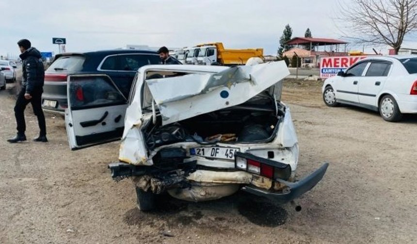 Diyarbakır'da kaza: 4 yaralı