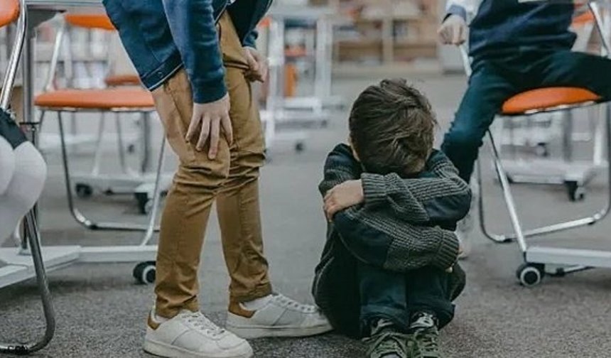 Okullarda akran zorbalığına karşı ilk yasa hazırlanıyor