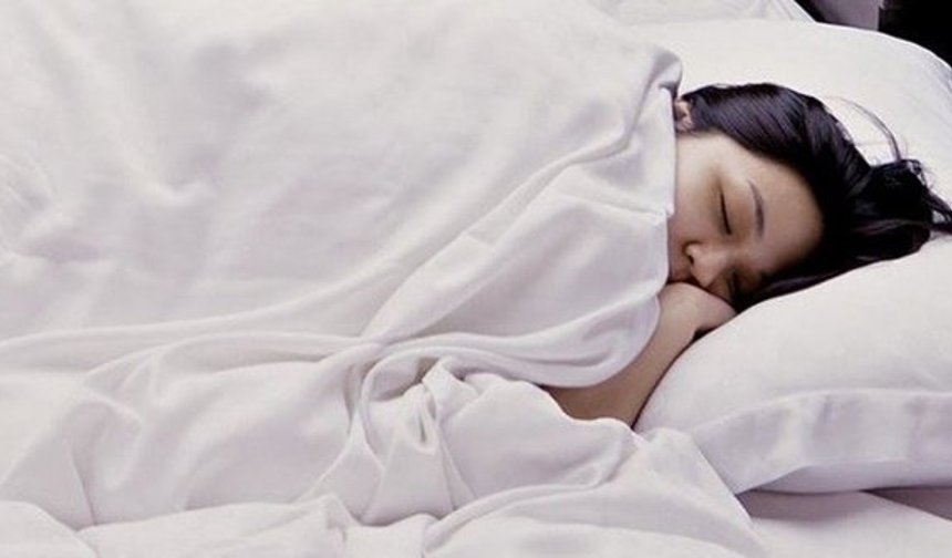 Gece geç yatanlar dikkat: Beyninize zarar veriyor olabilirsiniz