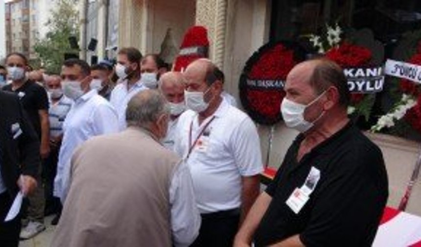 Trabzon şehidini dualarla son yolculuğuna uğurladı