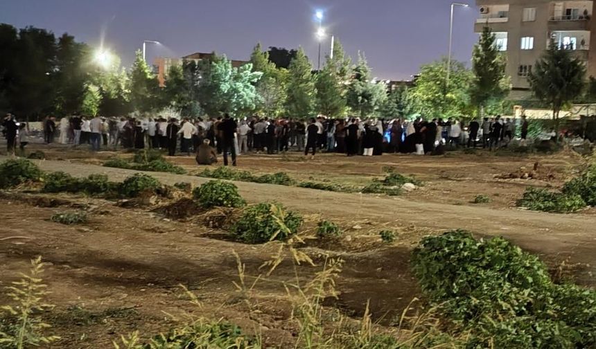 Mezarlıkta katliam gibi saldırı: Baba, oğlu ve yeğeni öldü